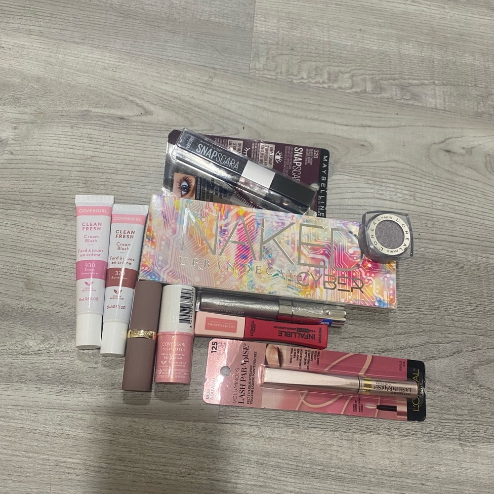 💐 Makeup bundle 💐